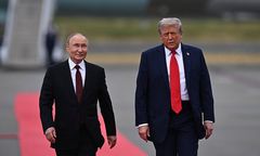 Tanio kupione "wybaczenie". Zbrodniarz wraca do łask? [OPINIA]