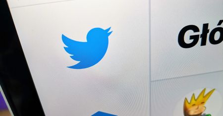 Twitter skasuje nieużywane konta. Hola, a co z kontami osób nieżyjących?