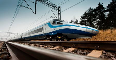 Pendolino wciąż bez WiFi. Najdroższe pociągi Polski offline do końca roku