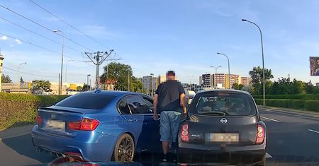 Kierowca bmw chciał przycwaniakować. "Jak ja to uwielbiam"