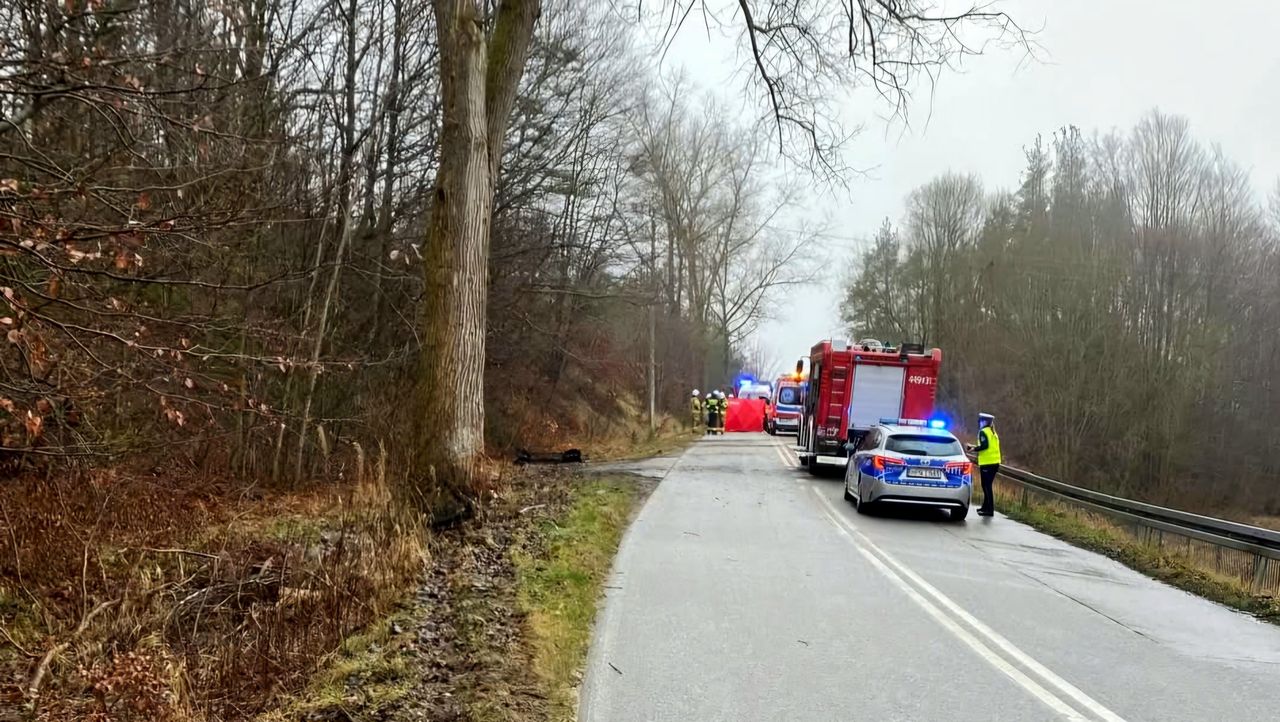 Tragedia w święta. Nie żyją kierowca passata i pasażer