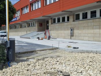 Częstochowa: Nowe chodniki i schody przy UJD. Prace budowlane na finiszu