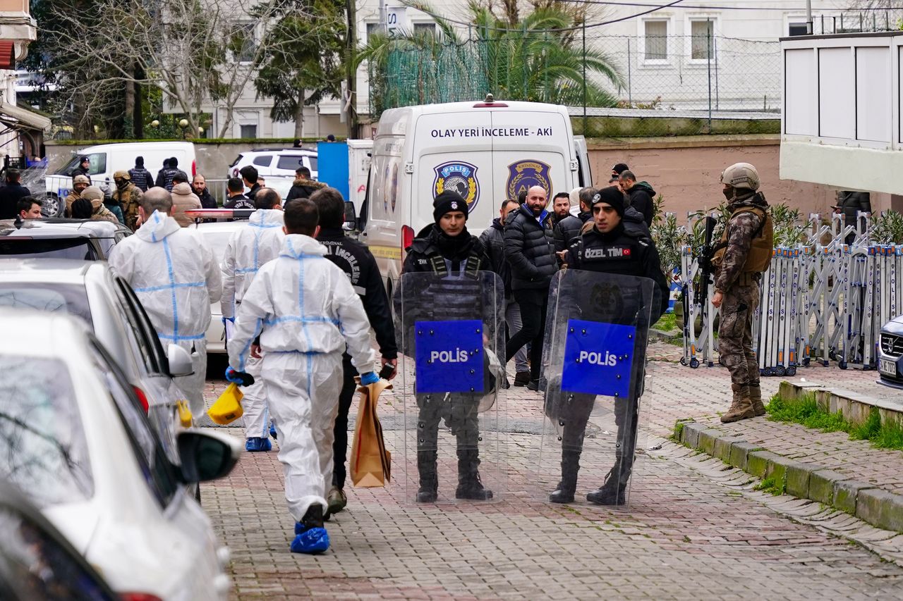 Istanbul church attack leaves one dead,