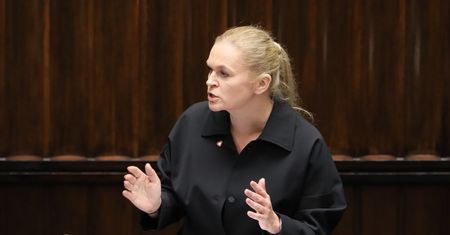Przemawiała tuż po Kaczyńskim. "Jak panu nie wstyd?"