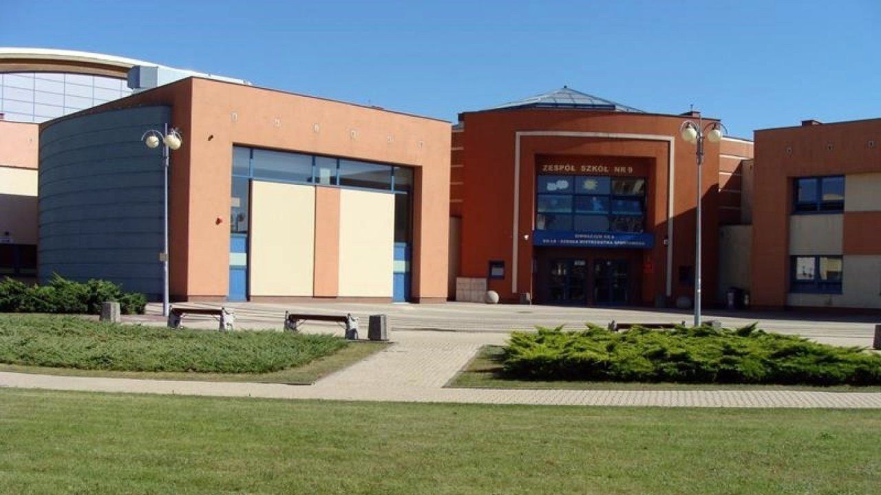 Kalisz: VII Liceum Ogólnokształcące do likwidacji. Uczniowie, rodzice i nauczyciele zaskoczeni