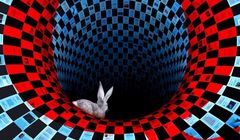 Nowy serial dokumentalny „Q: Nadchodzi burza” o początkach i sposobach działania QAnon w HBO GO (wideo)