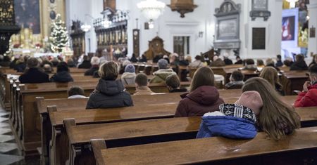 Dziwne zachowanie 20-latki na mszy. Interweniowała Straż Miejska