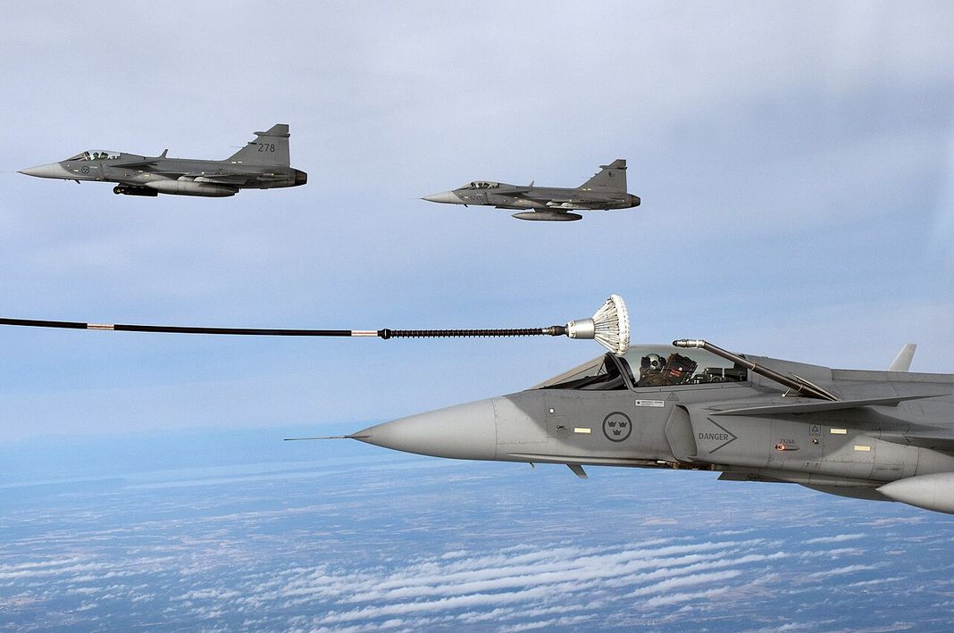 Szwedzkie myśliwce w akcji (zdjęcie ilustracyjne)