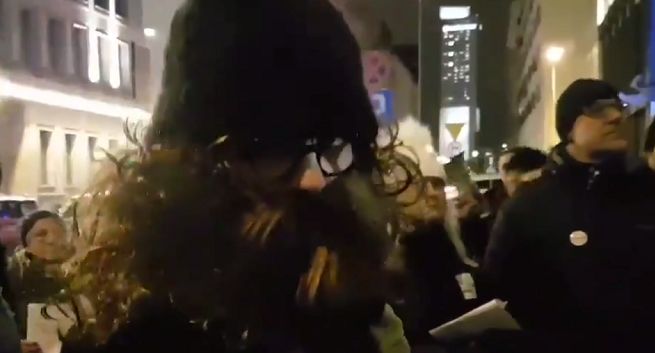 Ewa Siedlecka i Hanna Lis nie widzą agresji w zajściu z Magdaleną Ogórek, dyskusja o utarczce „Jaoka” z demonstrantami (wideo)