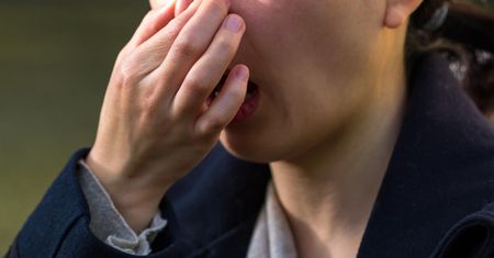Tracą węch i chęć do życia. "To problem społeczny"