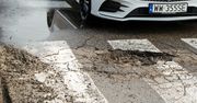 Jak uzyskać odszkodowanie, gdy uszkodzimy koło przez dziurę w jezdni?