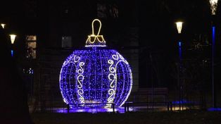 Sławno: Miasto błyszczy świątecznymi iluminacjami na ulicach i skwerach