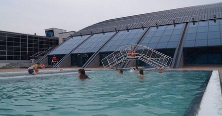 Kupa problemów na Aqua Lublin. Kolejny raz ktoś „narobił” do basenu