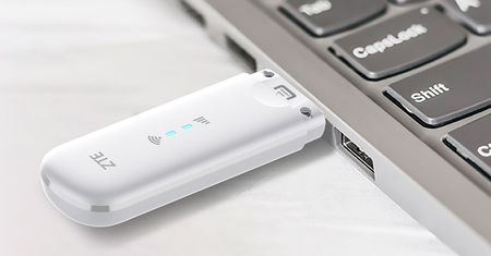 Z tym routerem od ZTE dostęp do LTE i Wi-Fi masz w kieszeni. Za 170 złotych