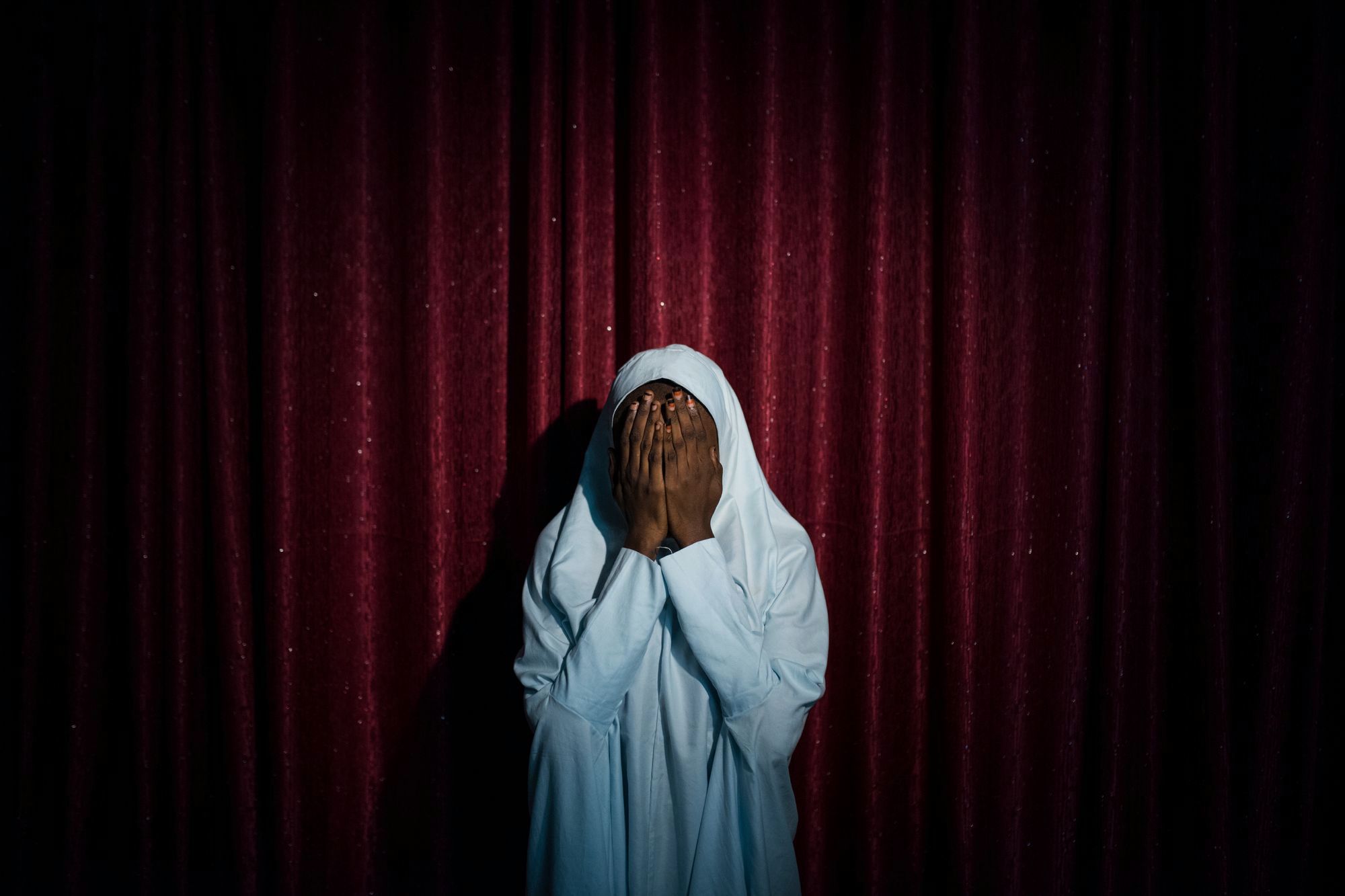 LensCulture Portrait Award 2018 - urzekające, zwycięskie portrety 14