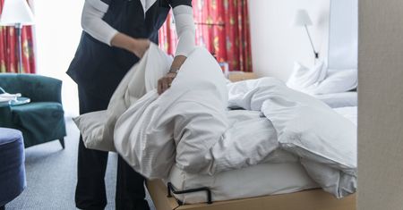 Zdjęła z gości opłatę za sprzątanie. Takiego skutku nie przewidziała