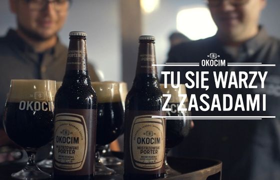 „Tu się warzy z zasadami” w reklamie piwa Okocim Mistrzowski Porter (wideo)