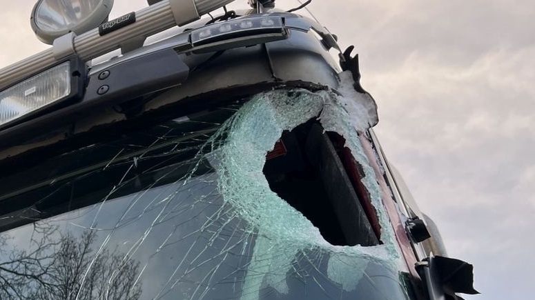 Kawałek lodu zadziałał jak pocisk