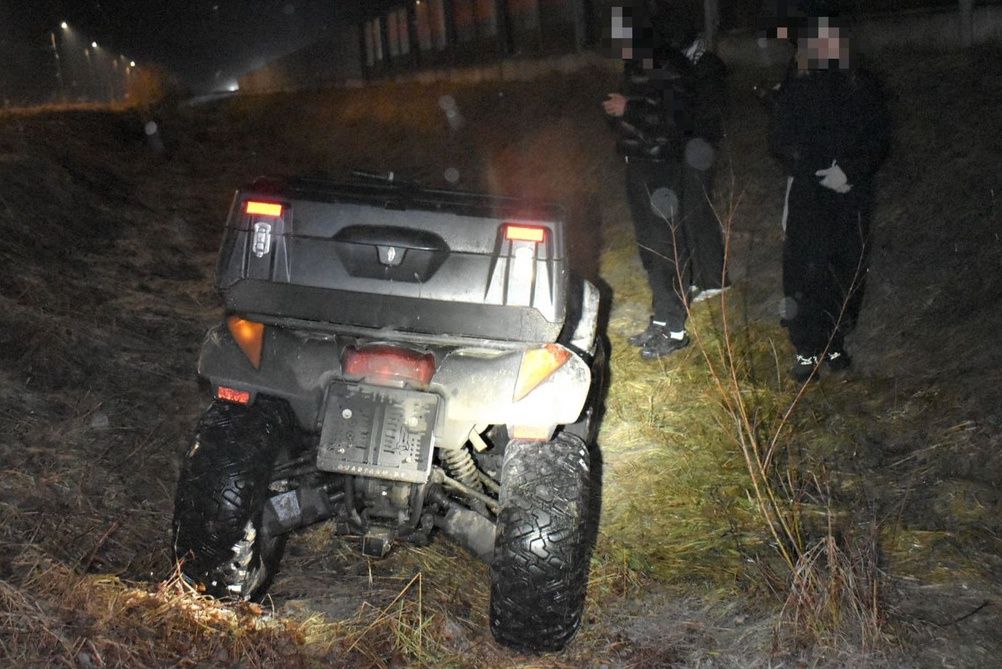 Nastolatkowie uciekali quadem przed policją