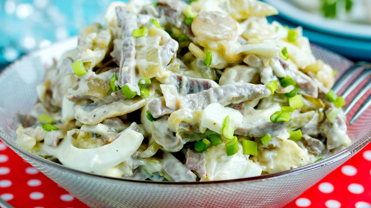 Sałatka pieczarkowa