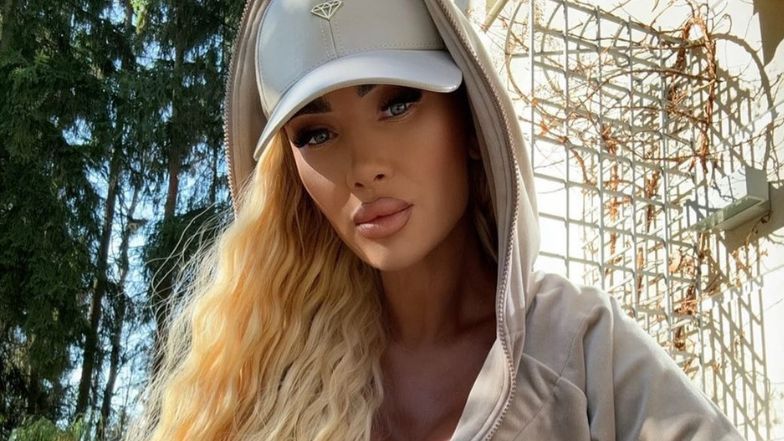 Izabela Macudzińska eksponuje sylwetkę 