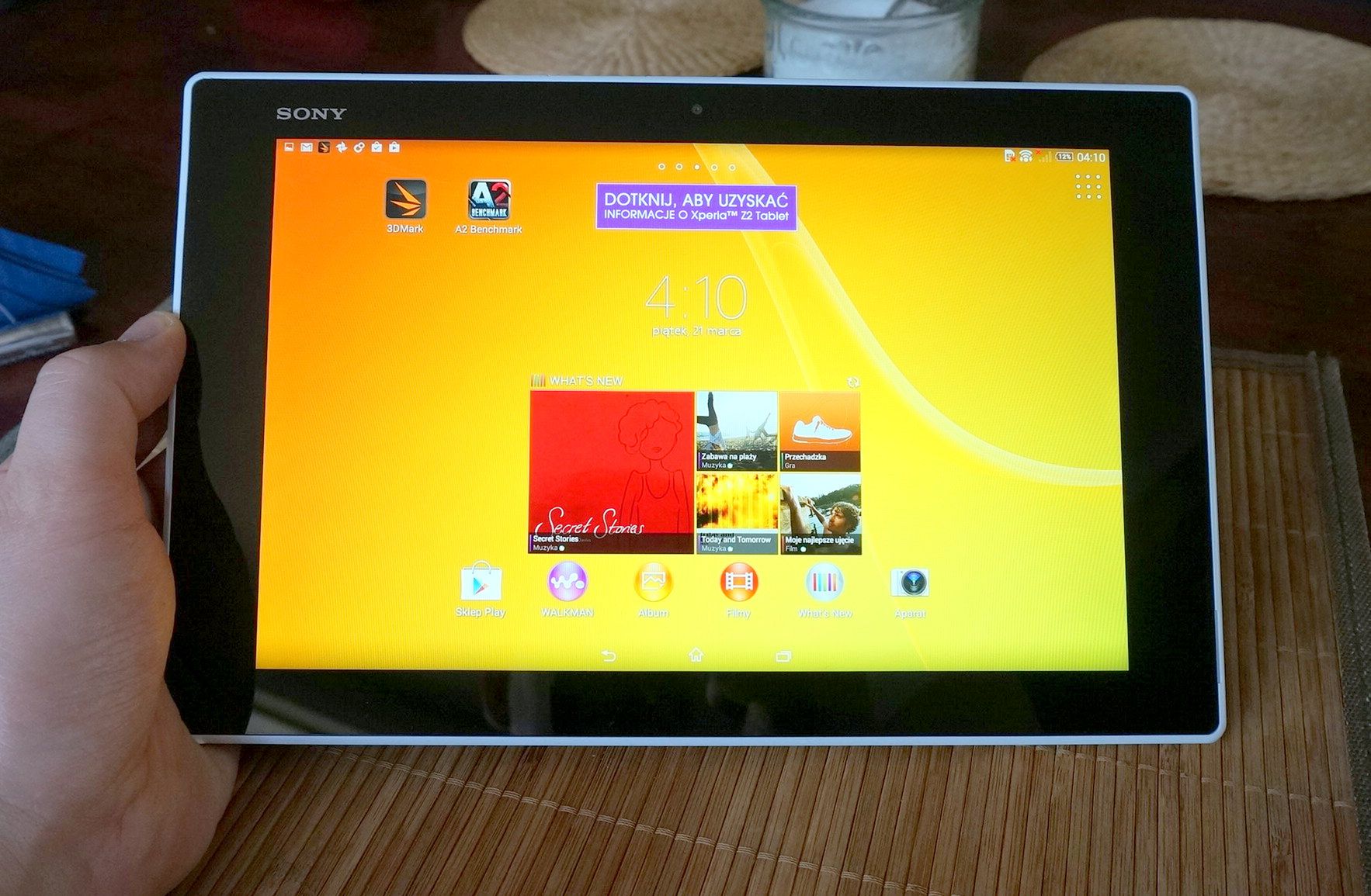 Sony Xperia Z2 Tablet. Ładny, wydajny i drogi 2
