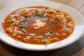 Dodaj do zupy pomidorowej. Podkręci odporność, a cholesterol zacznie spadać