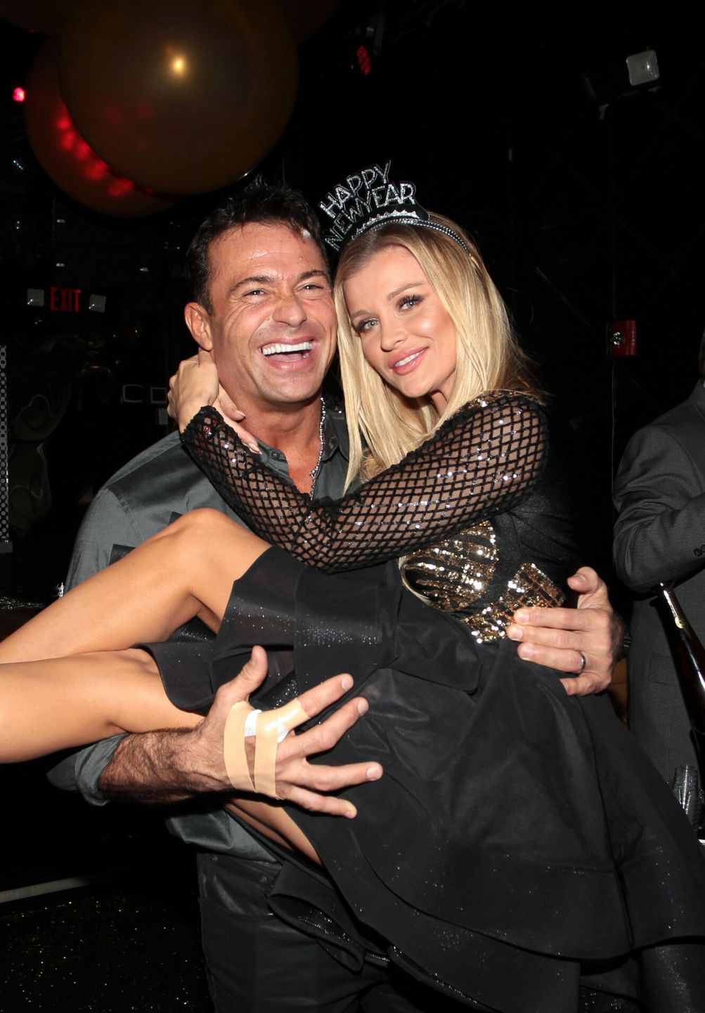 Medialne małżeństwo Joanny Krupy i Romaina Zago