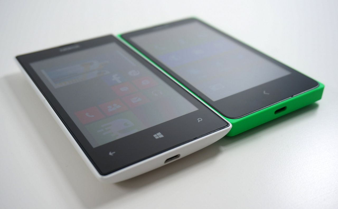 Nokia Lumia 520 vs Nokia X