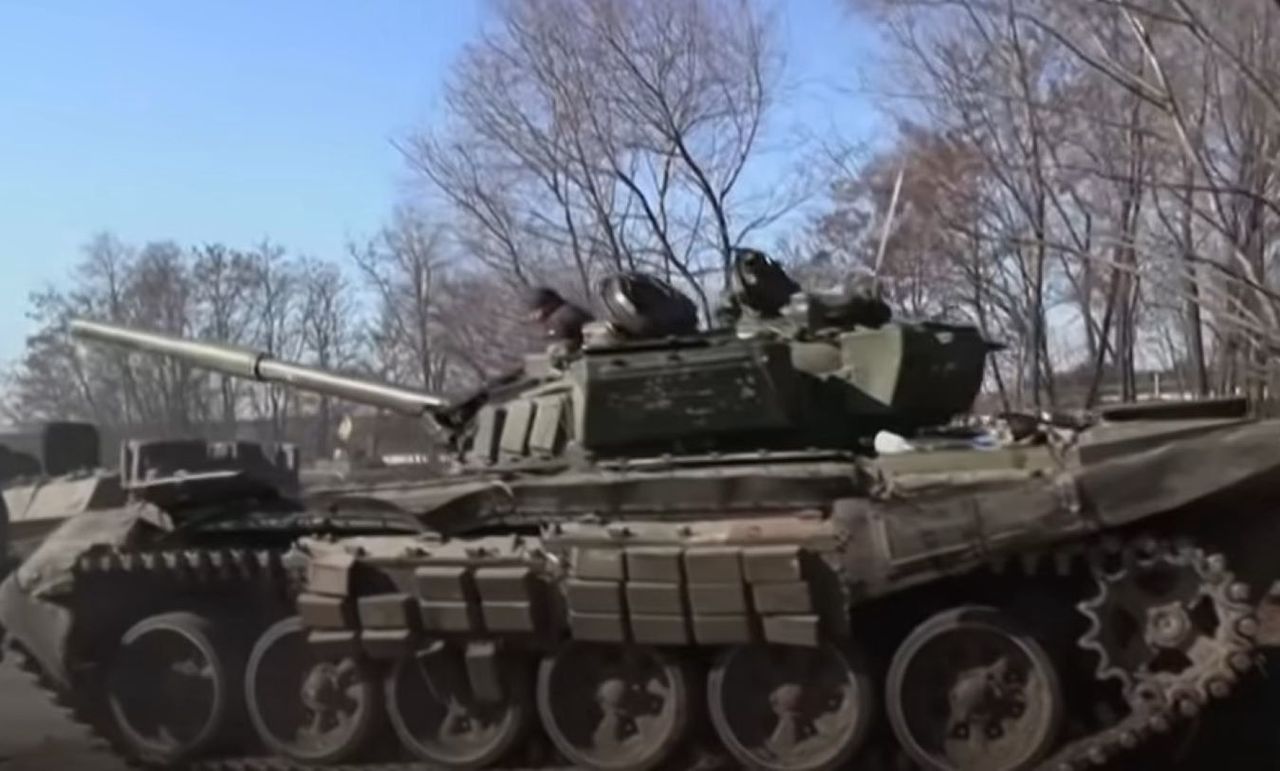 Pomysłowość Ukraińców na froncie. Przerabiają rosyjskie karabiny czołgowe