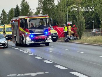 Para wybrała się na przejażdżkę motocyklem. Pasażerka nie żyje, kierujący walczy o życie w szpitalu, dzieci pod opieką rodziny