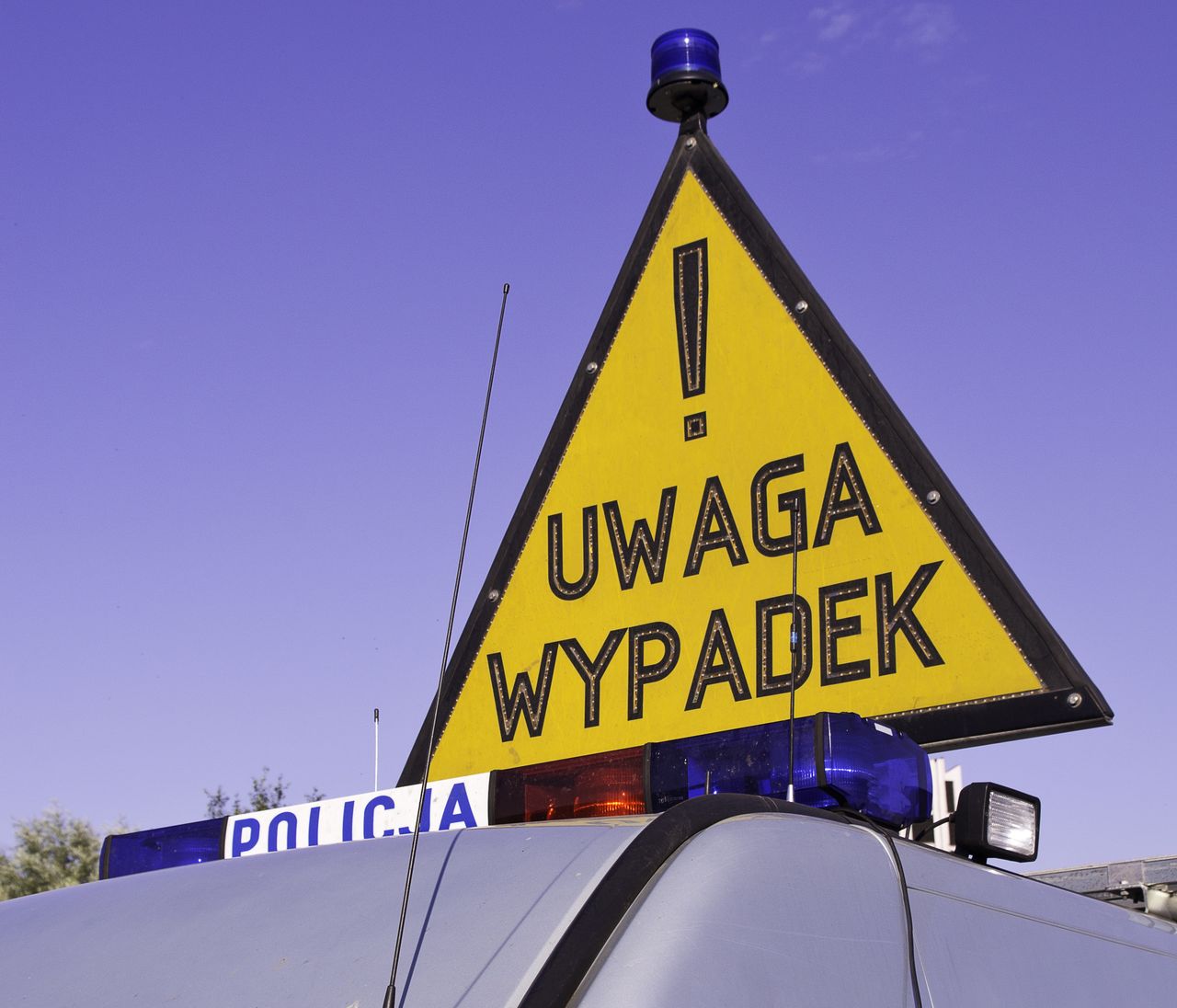 Zakopianka zablokowana po wypadku motocyklisty. Utrudnienia w ruchu