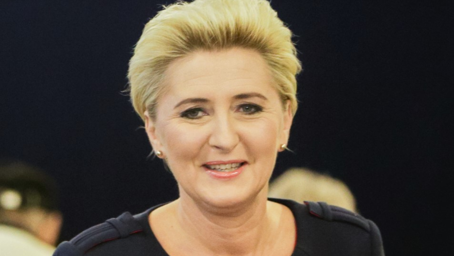 W jakim płaszczu chodzi tej jesieni Agata Duda? 