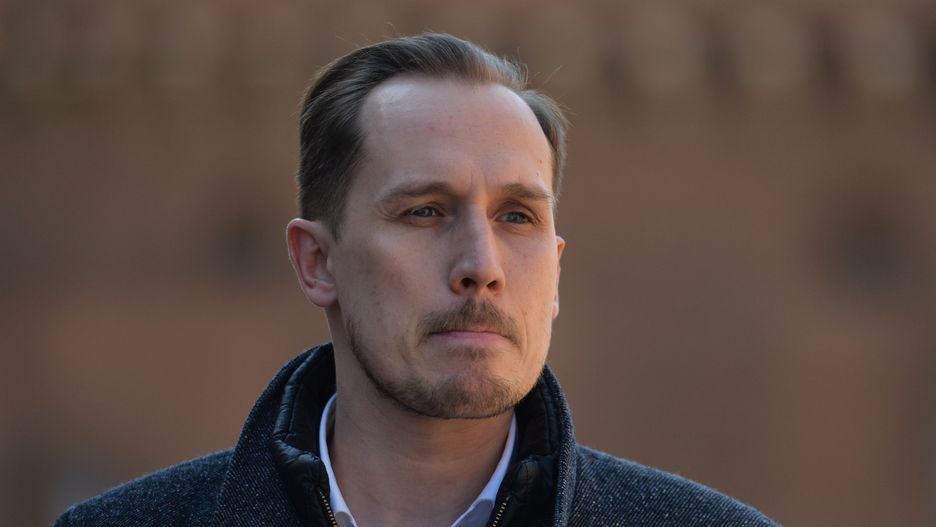 Konrad Berkowicz, a vice-chairman of KORWiN political party and member of the Confederation Liberty and Independence, arrives for the press conference at Matejo Square ahead of the Private Entrepreneurs Car Protest, an initiative organised and supported by the Confederation Liberty and Independence political party to protect local companies, jobs and employees.
On Tuesday, April 7, 2020, in Krakow, Poland. (Photo by Artur Widak/NurPhoto via Getty Images)