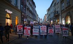 "Gdzie są dzieci z Michałowa"? Na ulicach manifestacje, znicze i zdjęcia