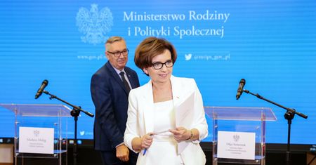 Firmy mogą dostać duże pieniądze na wsparcie seniorów. Mija kluczowy termin