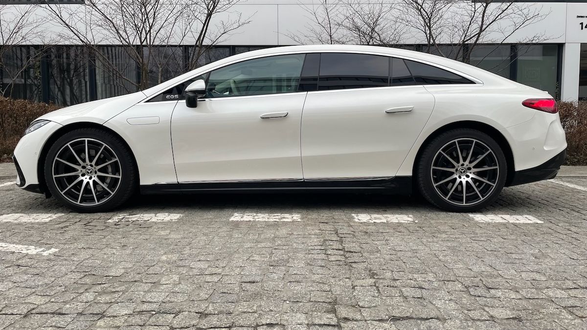 Mercedes EQS