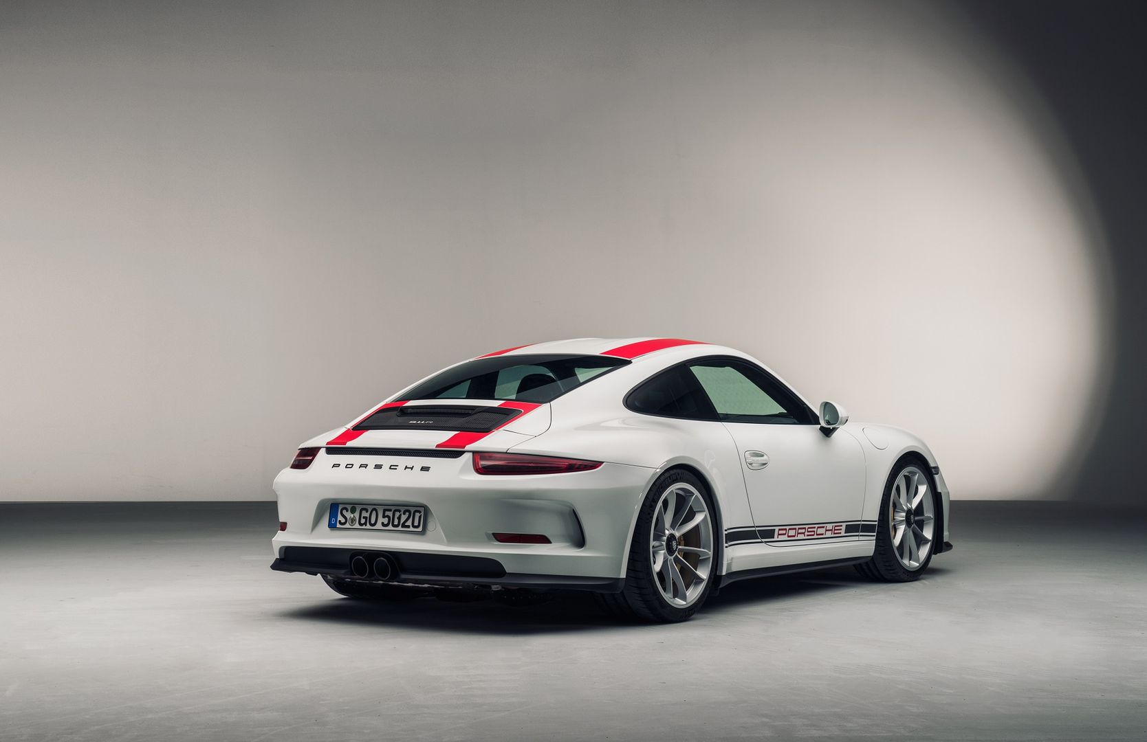 Porsche 911 R - przez wielu najbardziej cenione rozwinięcie generacji 991 (fot. Porsche)