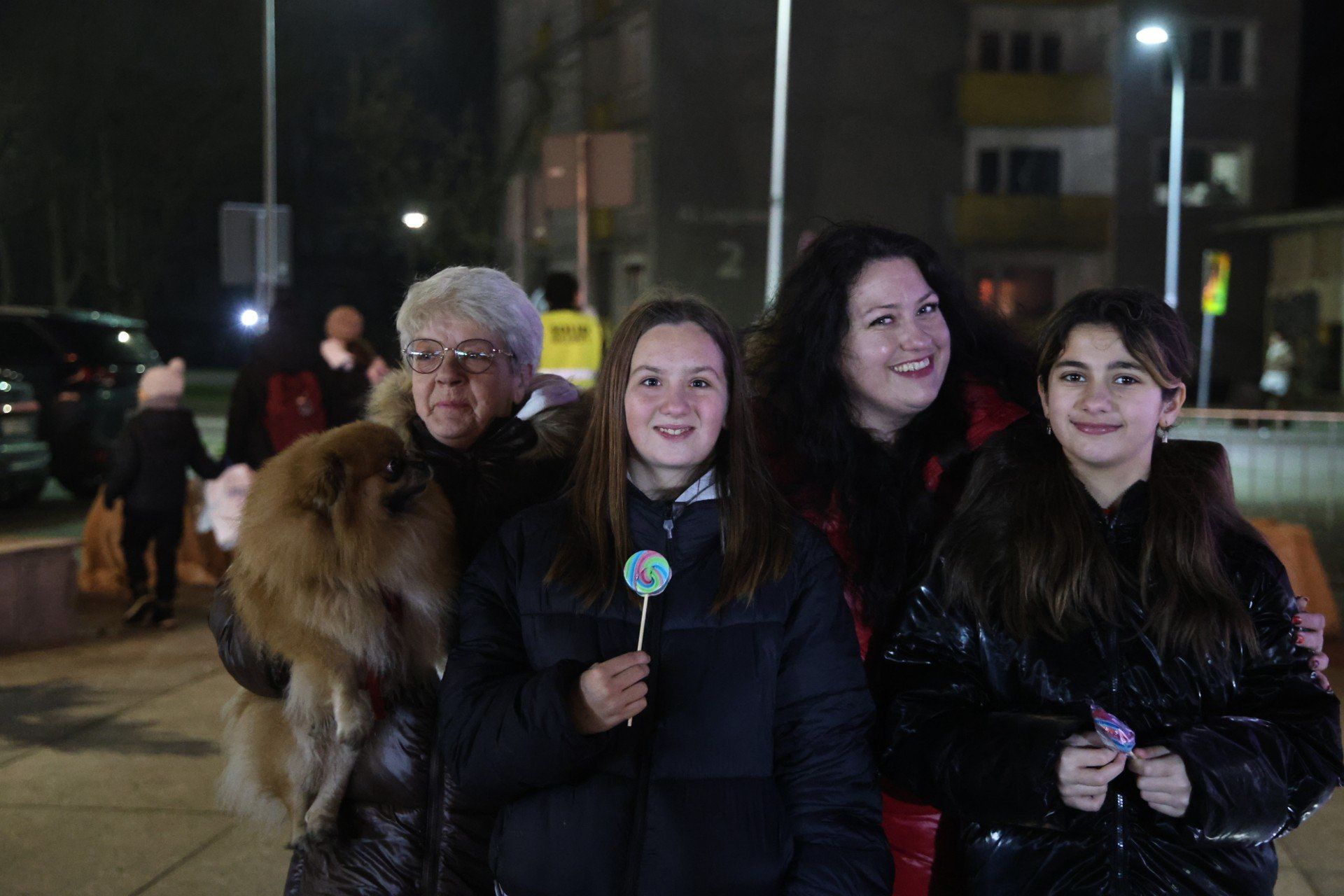 Na Jarmarku bawiły się całe rodziny. 