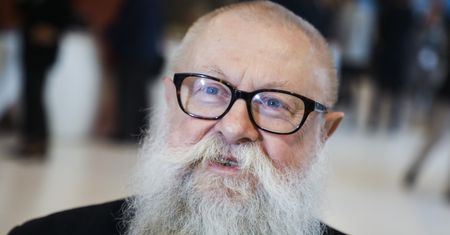 Jerzy Bralczyk o poezji. Zrecenzował tekst Adama Nowaka