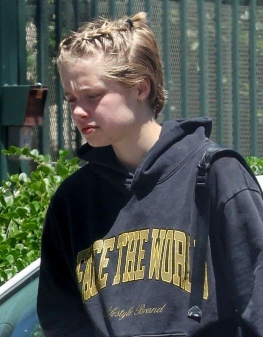 Dawno niewidziana Shiloh Jolie-Pitt w obiektywie paparazzi