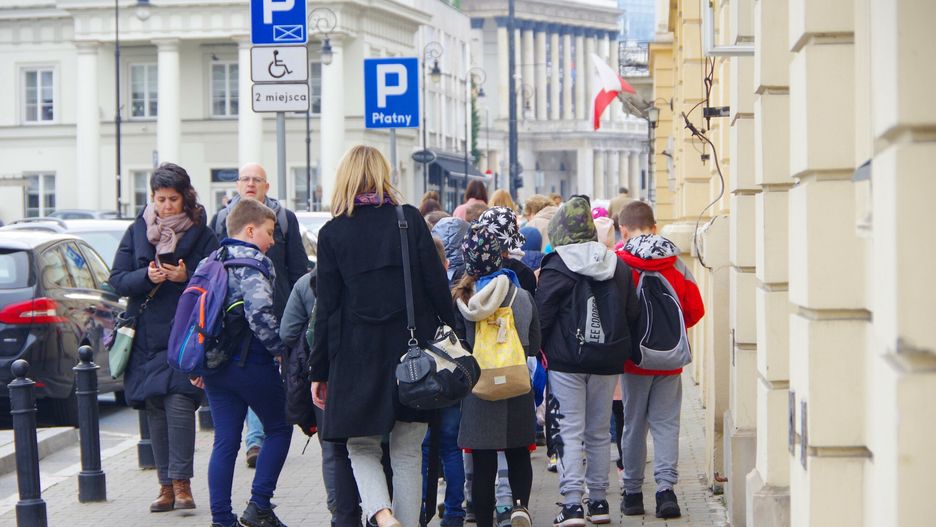 Warszawa Marek Bazak
Fot. Zofia i Marek Bazak/East News,
12.04.2023. Warszawa. N/z wycieczka szkolna, uczniowie z wychowawczynia.
ZOFIA BAZAK