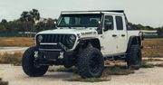 Jeep Gladiator Hellcat pod groźnie wyglądającym nadwoziem skrywa 707-konne V8