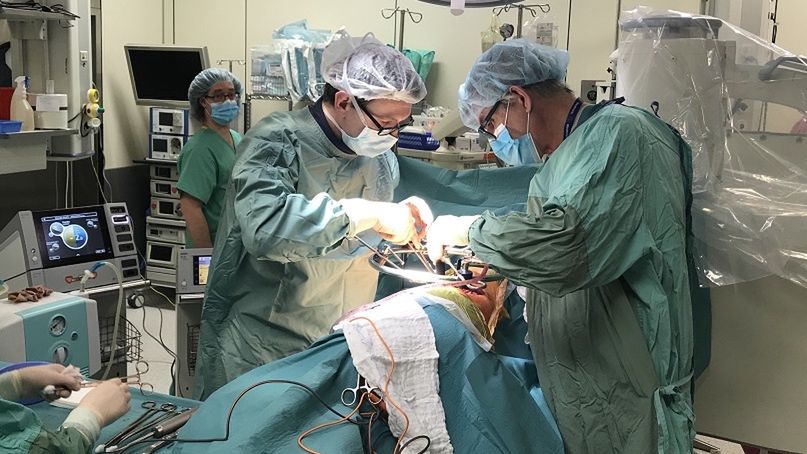 Wrocław. Nowa metoda leczenia skoliozy. Pierwsze zabiegi u 11-latek