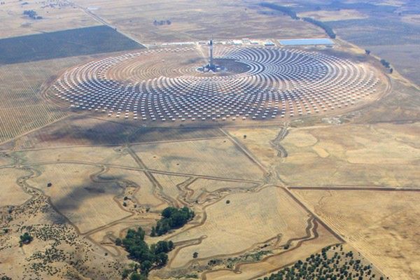 24 godz. nieprzerwanej dostawy prądu z elektrowni słonecznych 2