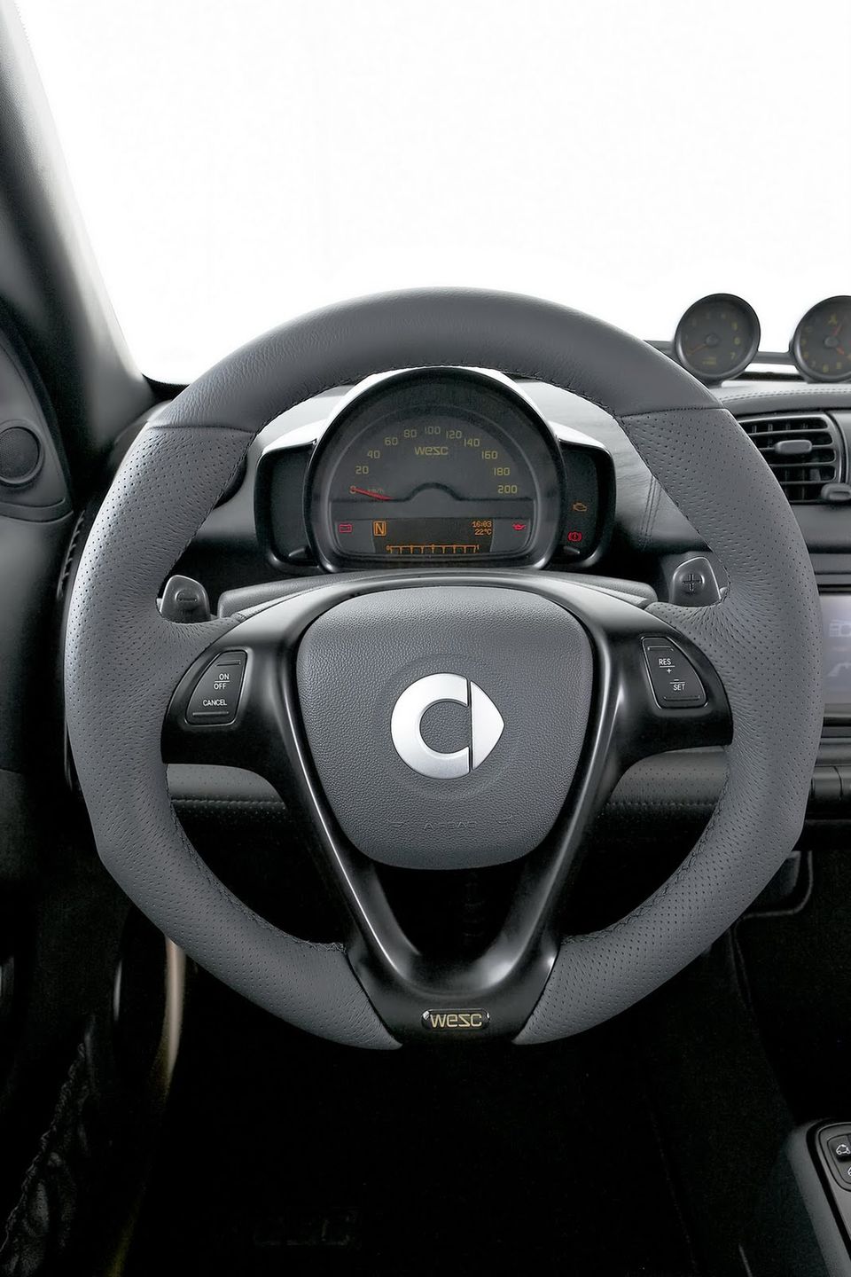 Brabus ForTwo od WeSC
