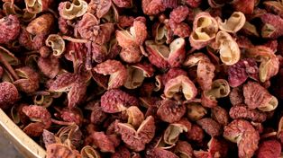 Dosypuj do zup i mięs. Pomaga chronić przed anemią i działa korzystnie na wątrobę