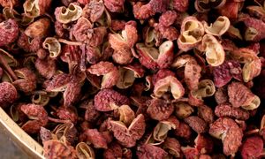 Dosypuj do zup i mięs. Pomaga chronić przed anemią i działa korzystnie na wątrobę