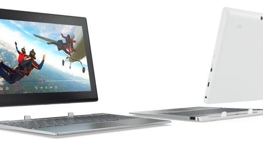 Lenovo na MWC 2017: Miix 320, laptopy Yoga 720 i 520, tablety Tab 4, smartfony Moto G5 i Moto G5 Plus (wideo)
