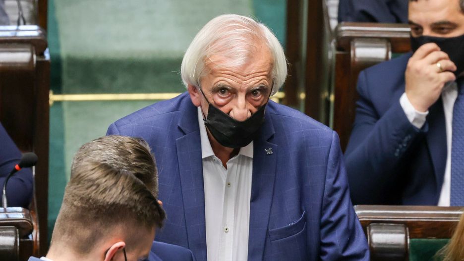 To przez nich PiS przegrał głosowanie. Terlecki: wyjechali na wakacje bez zgody 